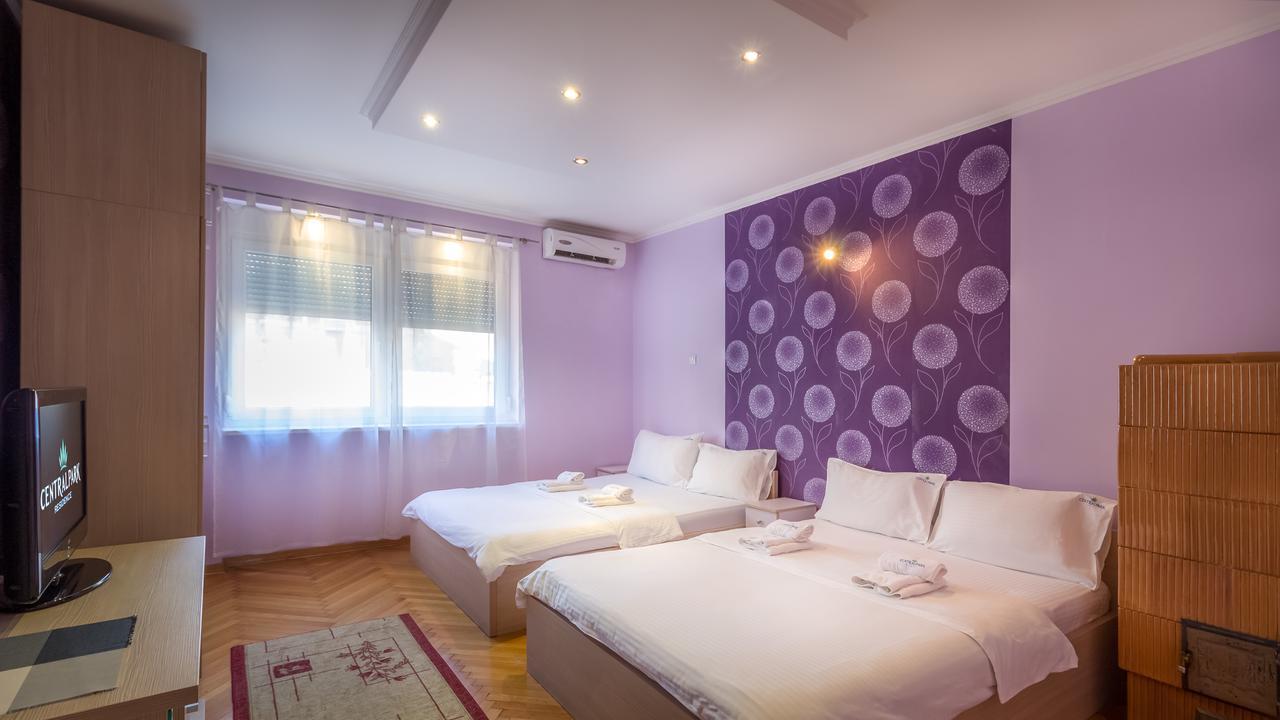 Central Park Family Apartment เบลเกรด ภายนอก รูปภาพ